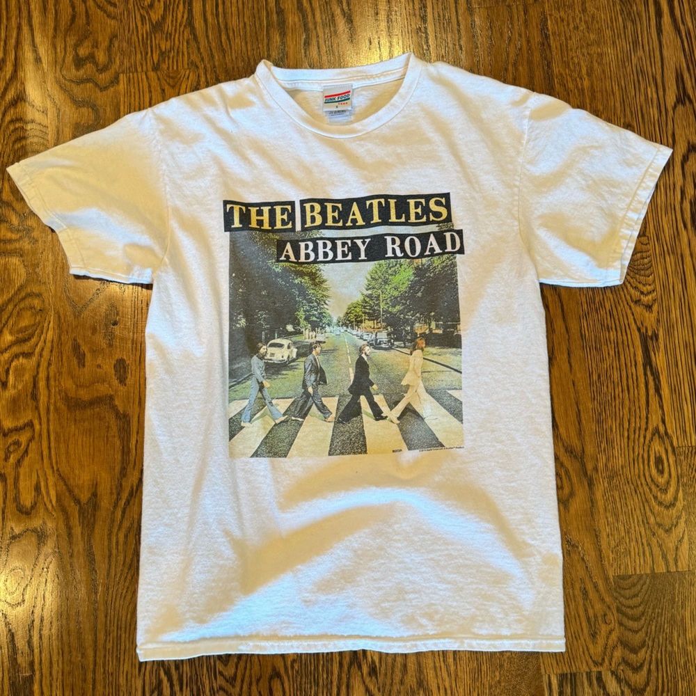 Junk Food The Beatles Abbey Road Graphic Tee Tshirt Top